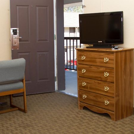 Cottonwood Inn & Suites Phillipsburg Zimmer foto